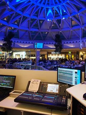 遠非一座商場：Nave de Vero購物中心用雅馬哈傳遞現場演出