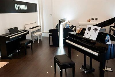 Sergio Tomassone旗艦店攜手雅馬哈CIS系統