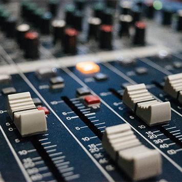 護耳式質響平衡