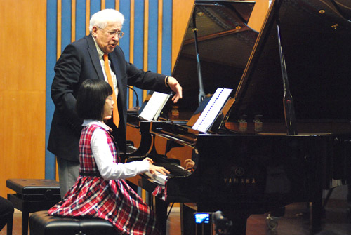 2010年上海音樂學院第七屆國際鋼琴大師班報道 