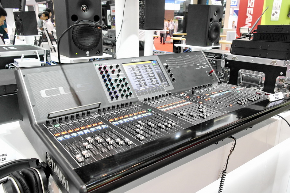 雅馬哈專業音響新產品亮相PALM EXPO 2013展會 