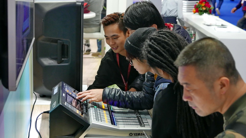 雅馬哈亮相 2017 廣州國際專業燈光、音響展覽會