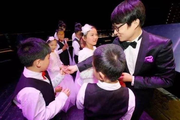 萬圣節狂歡臨近！雅馬哈藝術家宋思衡在津奏響“交響情人夢”