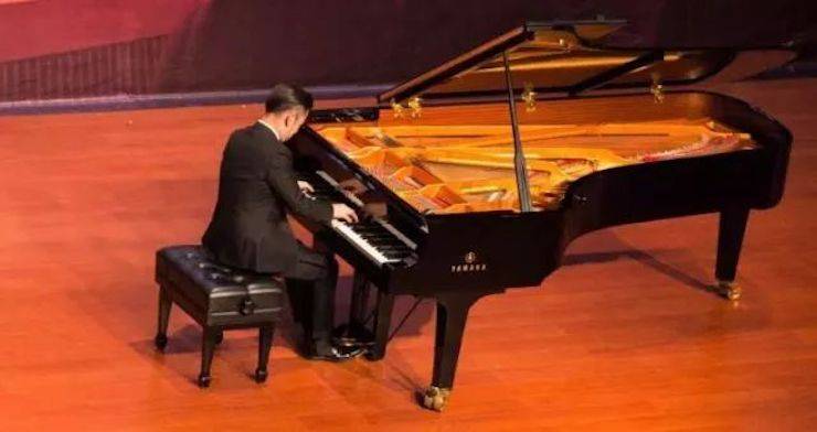 【回顧】2017雅馬哈亞洲音樂獎學金-嶺南師范學院頒獎典禮暨雅馬哈藝術家孫鵬杰鋼琴獨奏音樂會及大師班活動成功舉辦