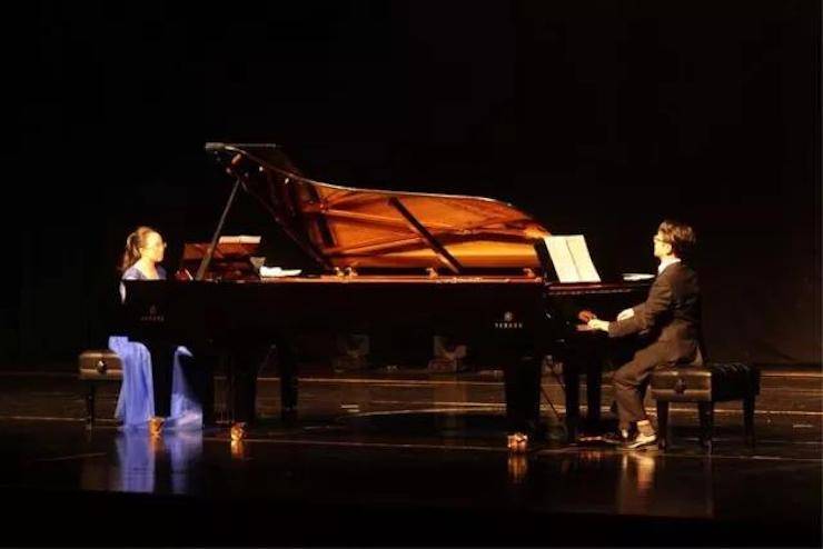 聆聽雙鋼琴演奏的美妙樂章|雅馬哈藝術家周挺——鋼琴大師班·音樂會于常州成功舉辦