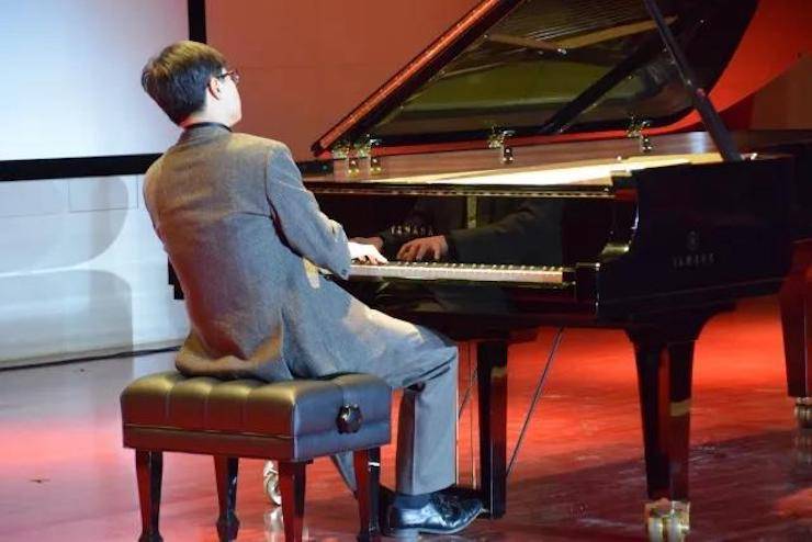 【回顧】2017呼和浩特民族學院首屆民族音樂節暨雅馬哈藝術家孫梅庭鋼琴獨奏音樂會圓滿落幕