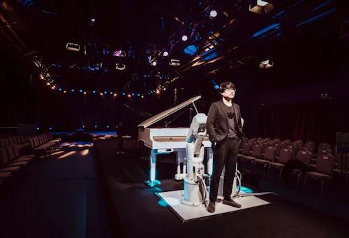 雅馬哈藝術家宋思衡攜手機器人奏響“科技之音”