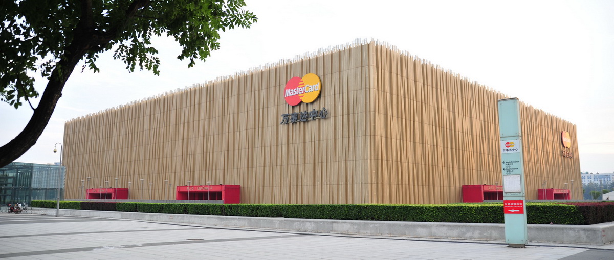 林憶蓮演唱會MMXII北京站——現場返聽運用中的CL5數字調音臺