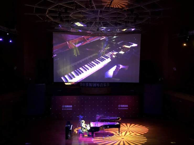 雅馬哈藝術家宋思衡“80后的時光機”多媒體音樂會內蒙古巡演圓滿落幕