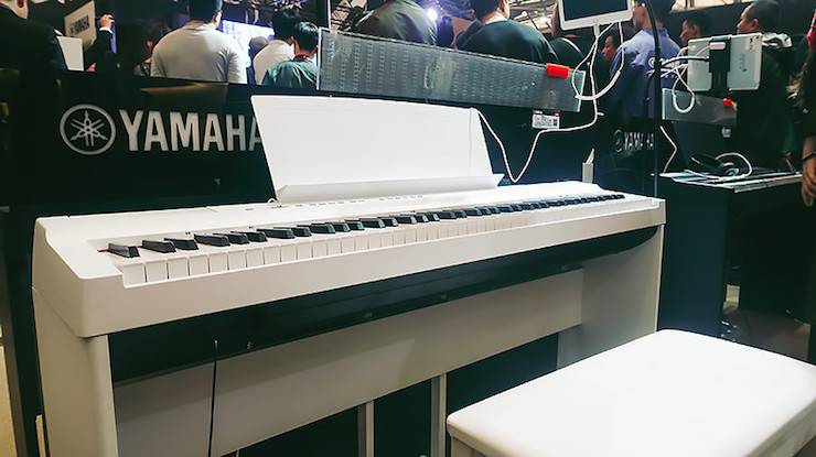 雅馬哈電子鍵盤樂器 P-121 數碼鋼琴