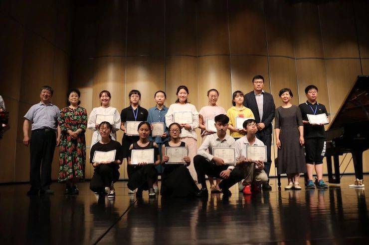 河北藝術職業學院頒獎儀式