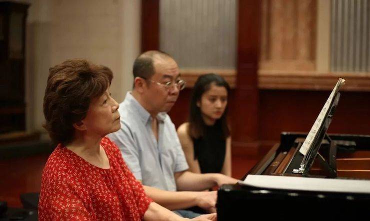熱烈祝賀“喜慶之夜 音悅津門”鋼琴重奏音樂會暨天津鮑蕙蕎鋼琴城開業慶典演出圓滿成功！