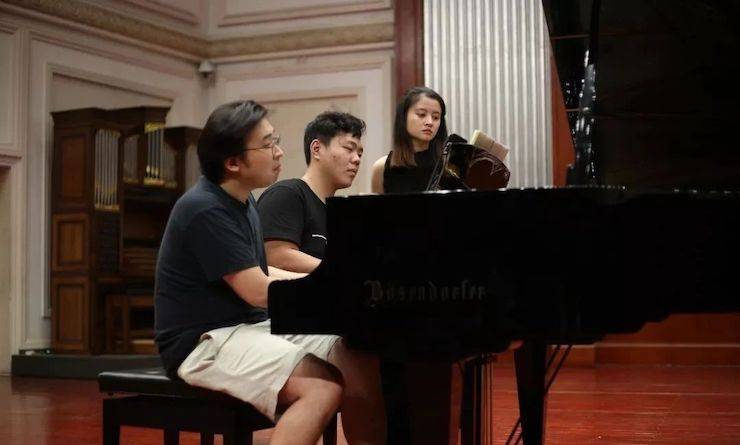 熱烈祝賀“喜慶之夜 音悅津門”鋼琴重奏音樂會暨天津鮑蕙蕎鋼琴城開業慶典演出圓滿成功！