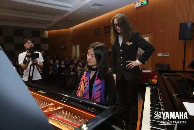 雅馬哈藝術家羅寧