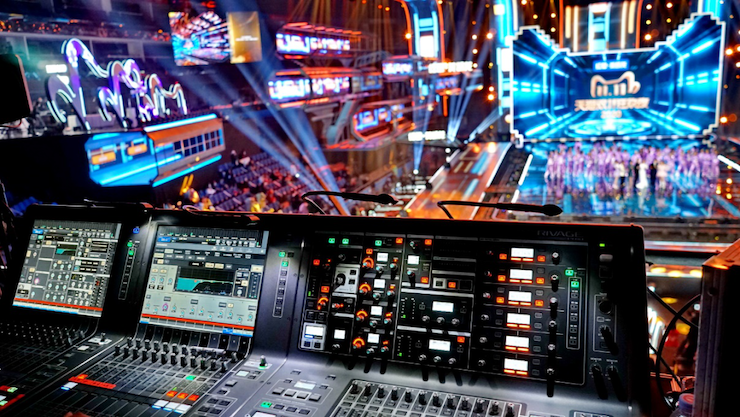 天貓雙11狂歡晚會現場的RIVAGE PM10數字混音系統