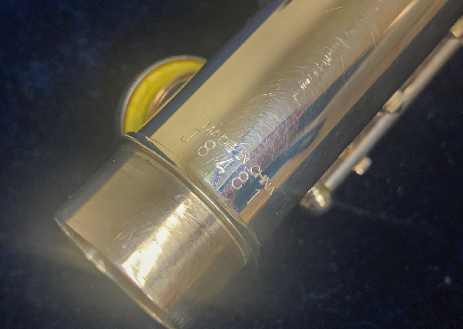 謹慎選擇，避免假貨！