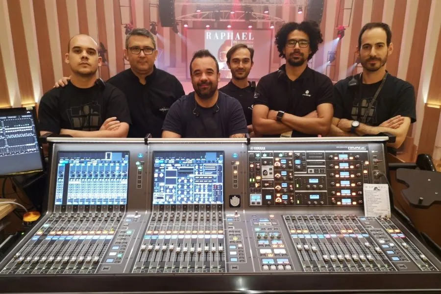 RIVAGE PM7助力Raphael的RESinphónico巡回演唱會成功