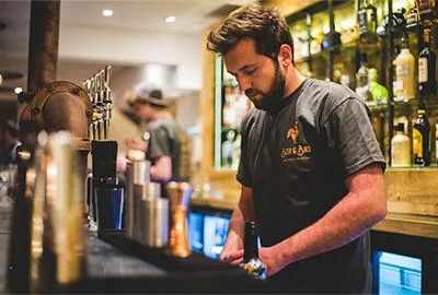 Beer & Bird將藝術之聲帶到圣艾夫斯