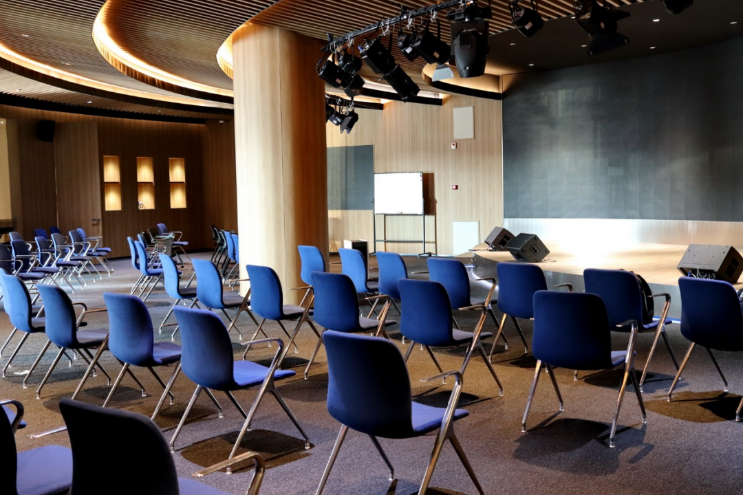 案例丨雅馬哈摩托車上海旗艦店展廳——記錄兩個雅馬哈的故事