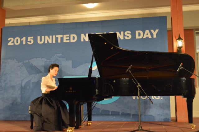 2015聯合國日慶祝活動上別樣的閃耀之星——楊珊珊&雅馬哈CFX