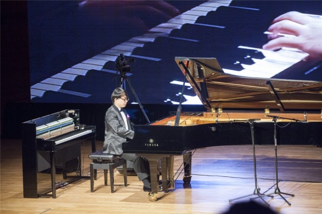 【活動報道】宋思衡多媒體音樂會“80后時光機”燃情沈陽