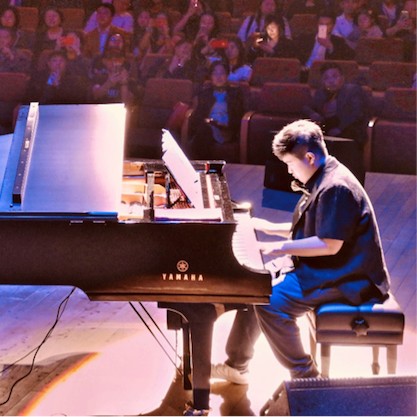 世界自閉癥日，雅馬哈未來藝術家劉明康與他的朋友們溫情奏響“音樂與夢想”慈善音樂會