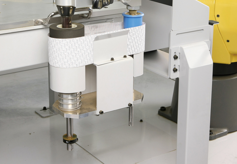 ［Image］砂帶磨光機更換裝置